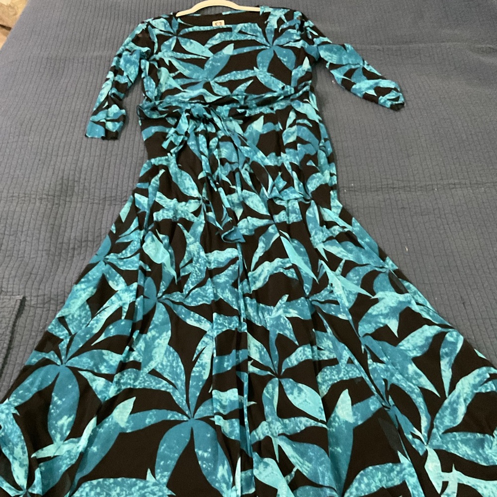 Ann Klien Teal and Black Midi Dress